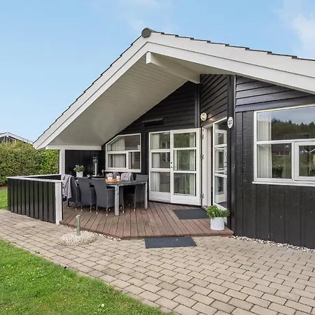 Holiday home Pot Strandby Juelsminde Sa *
