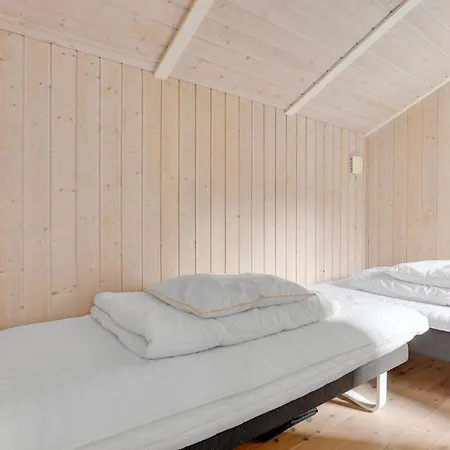 Holiday home Pot Strandby Juelsminde Sa