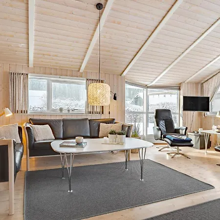 Schönes Haus In Juelsminde Mit Wlan